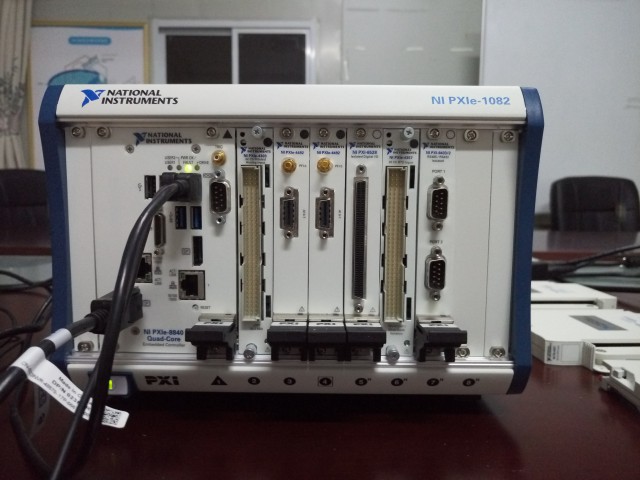 <img>Front view